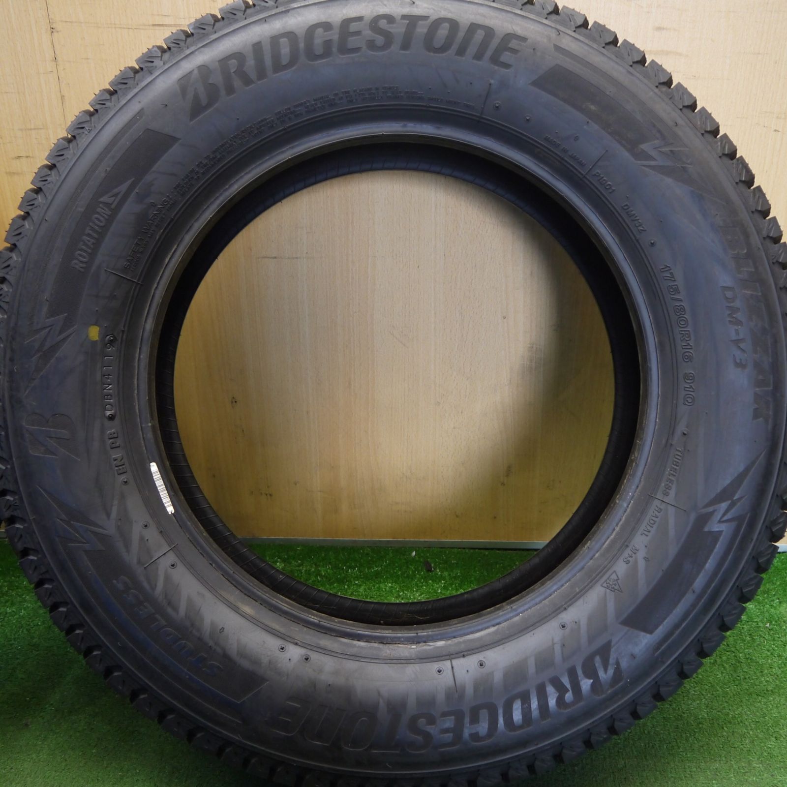 未使用☆ジムニー 等 175/80R16 スタッドレス ブリヂストン ブリザック 