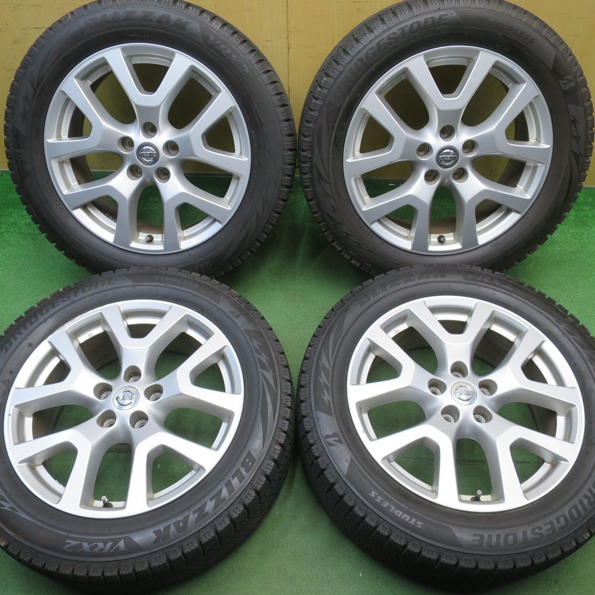 バリ溝！9.5分★日産 T31 エクストレイル 純正 225/55R18 スタッドレス ブリヂストン ブリザック VRX2 18インチ PCD114.3/5H★6052201NJス