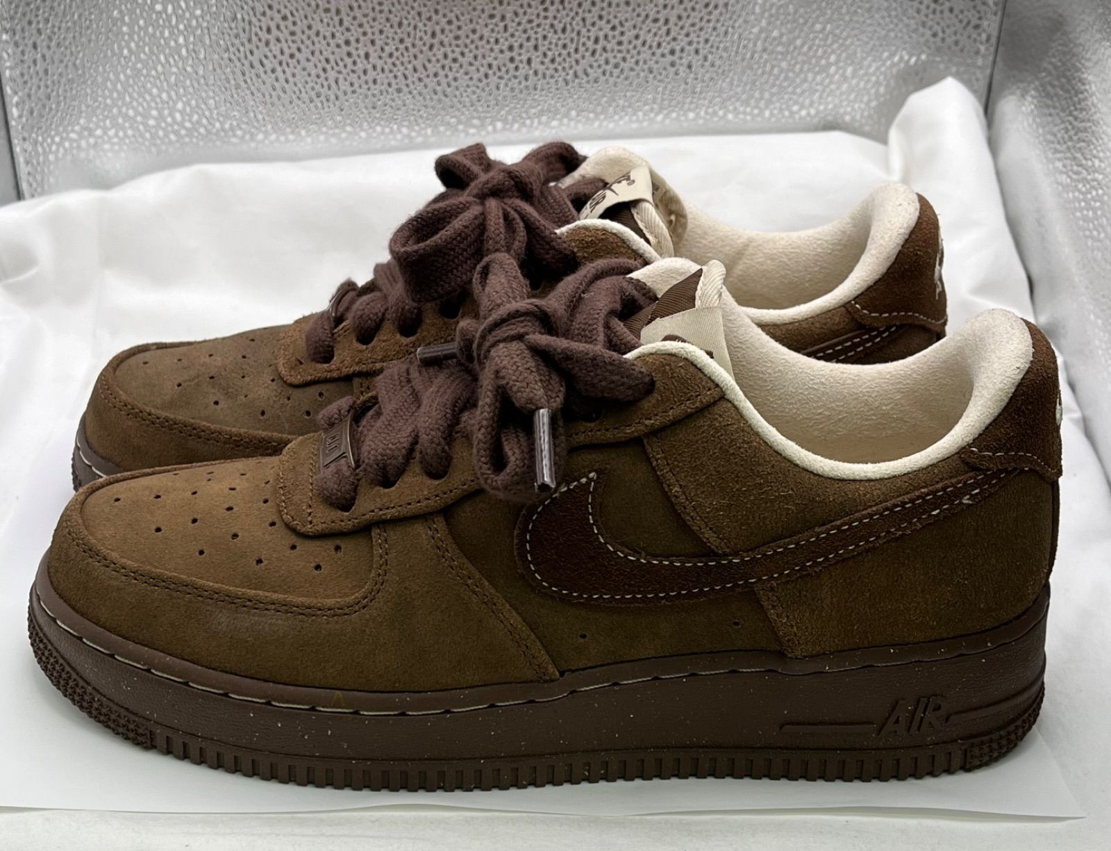 ▽NIKE　ナイキ　Air Force 1 LOW CACAO WOW　スエード素材　ブラウン　25㎝　FQ8901-259　11141