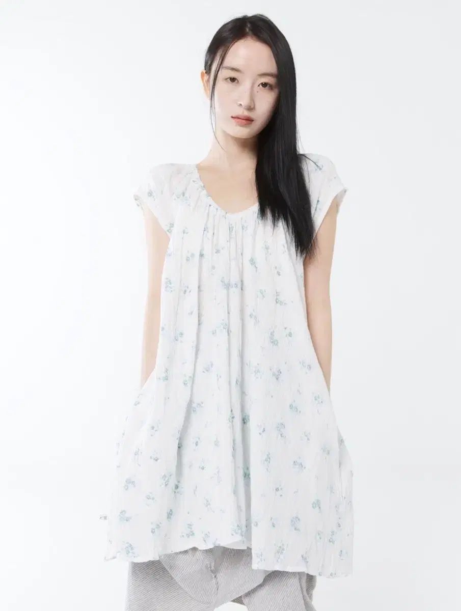 콜로신스 モネSI モネSI トップス ウール モネSI トップス ドレス
