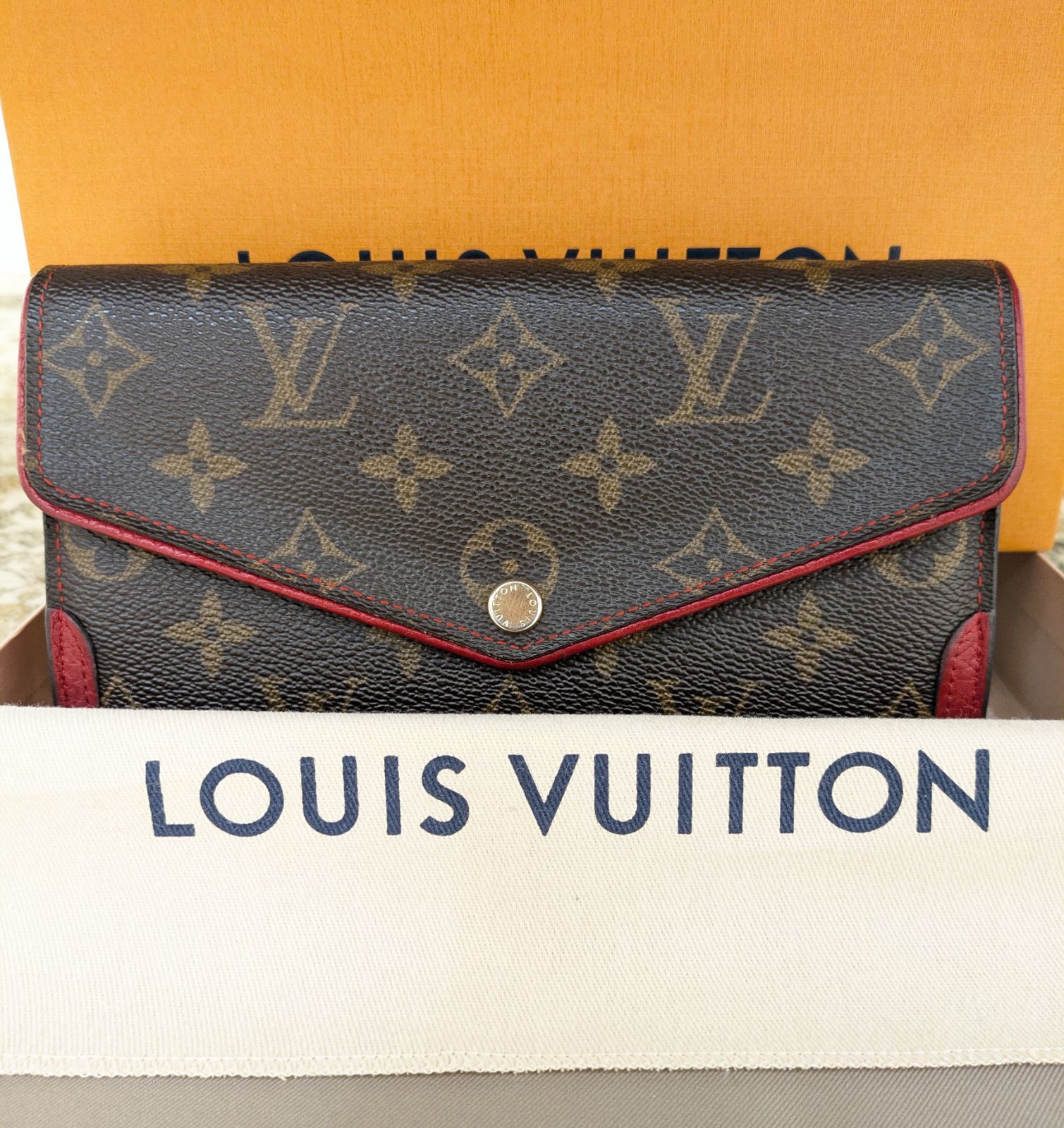 【美品】ルイヴィトン LOUIS VUITTON ポルトフォイユ サラ レティーロ モノグラム 長財布 M61184 赤
