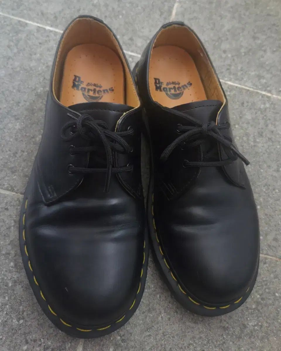 UK5 240 DR. MARTENS ドクターマーチン 1461 スムース ブラック
