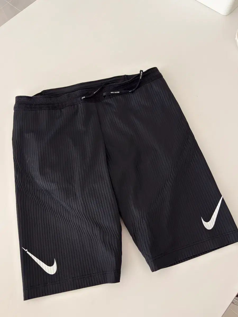 Nike エアロスイフトM ゴースト NIKE エアロスイフト M Nike エアロスイフトM ゴースト NIKE公式