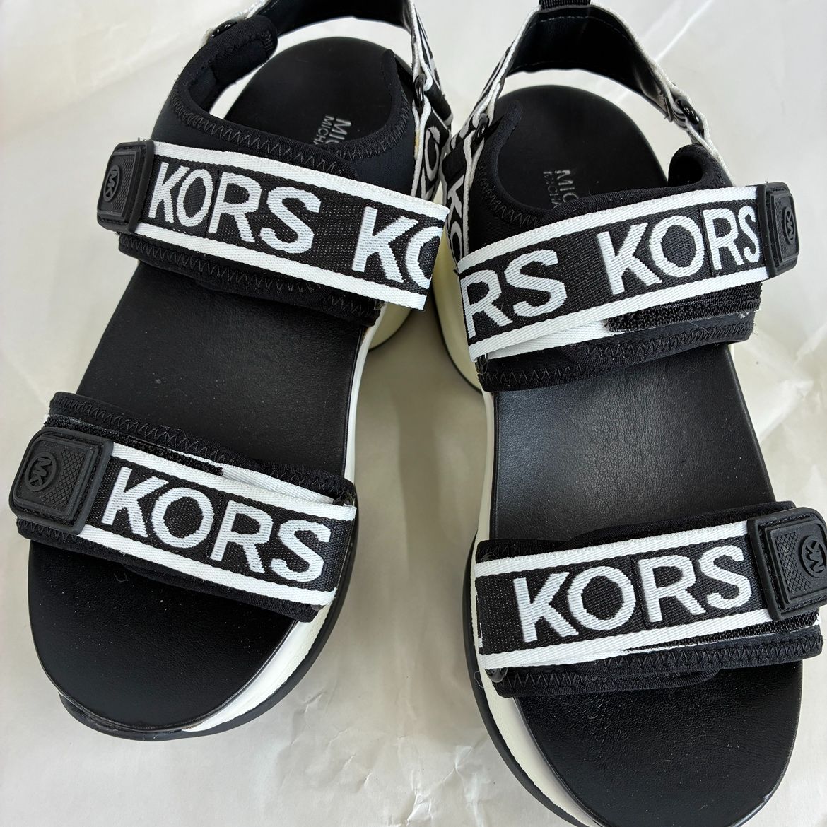 【ER263】NS800　MICHAEL KORS　マイケルコース　サンダル　265054201