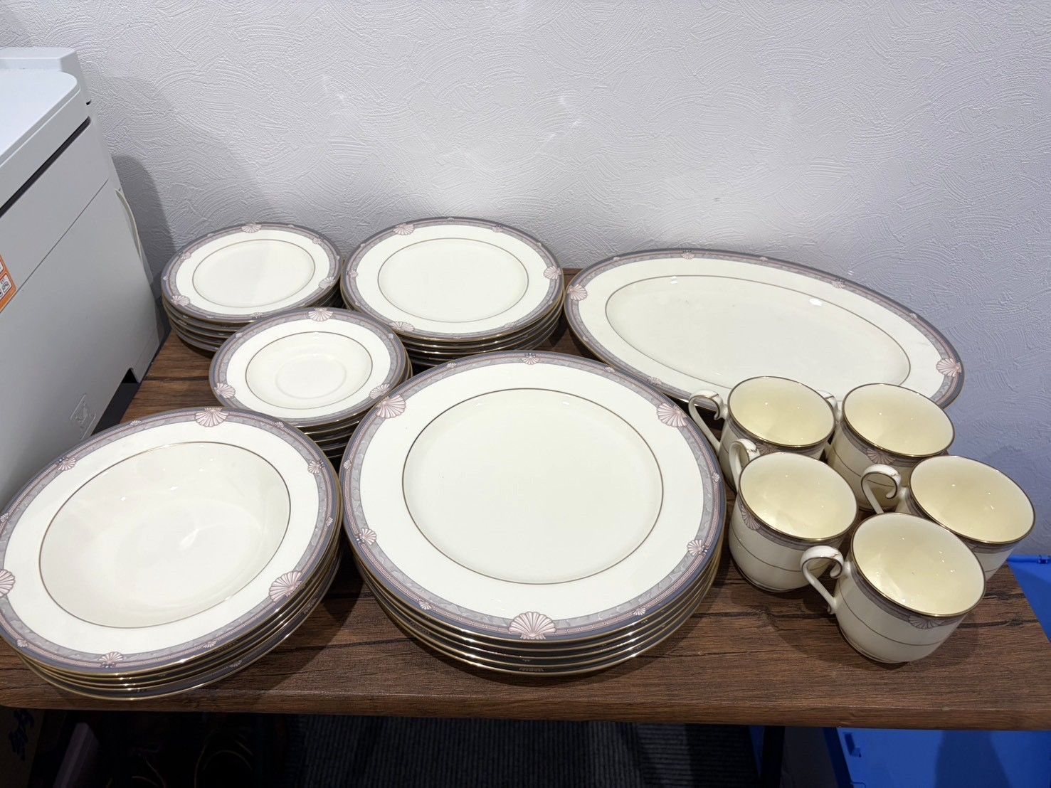 【中古美品】Noritake ノリタケ スタンフォードコート プレート 皿 カップ＆ソーサー セット