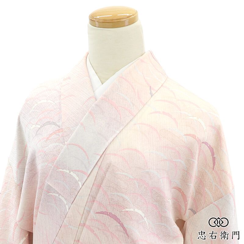 小紋 小紋着物 袷 レディース 正絹 ピンク エ霞 芝柄 上品 品格 身丈162cm 裄丈65cm お稽古 街歩き ランチ 食事会 Mサイズ相当 即日発送