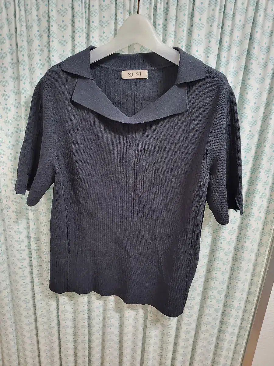 SJSJ エスジェイエスジェイ シャツ ネック 半袖 ニット