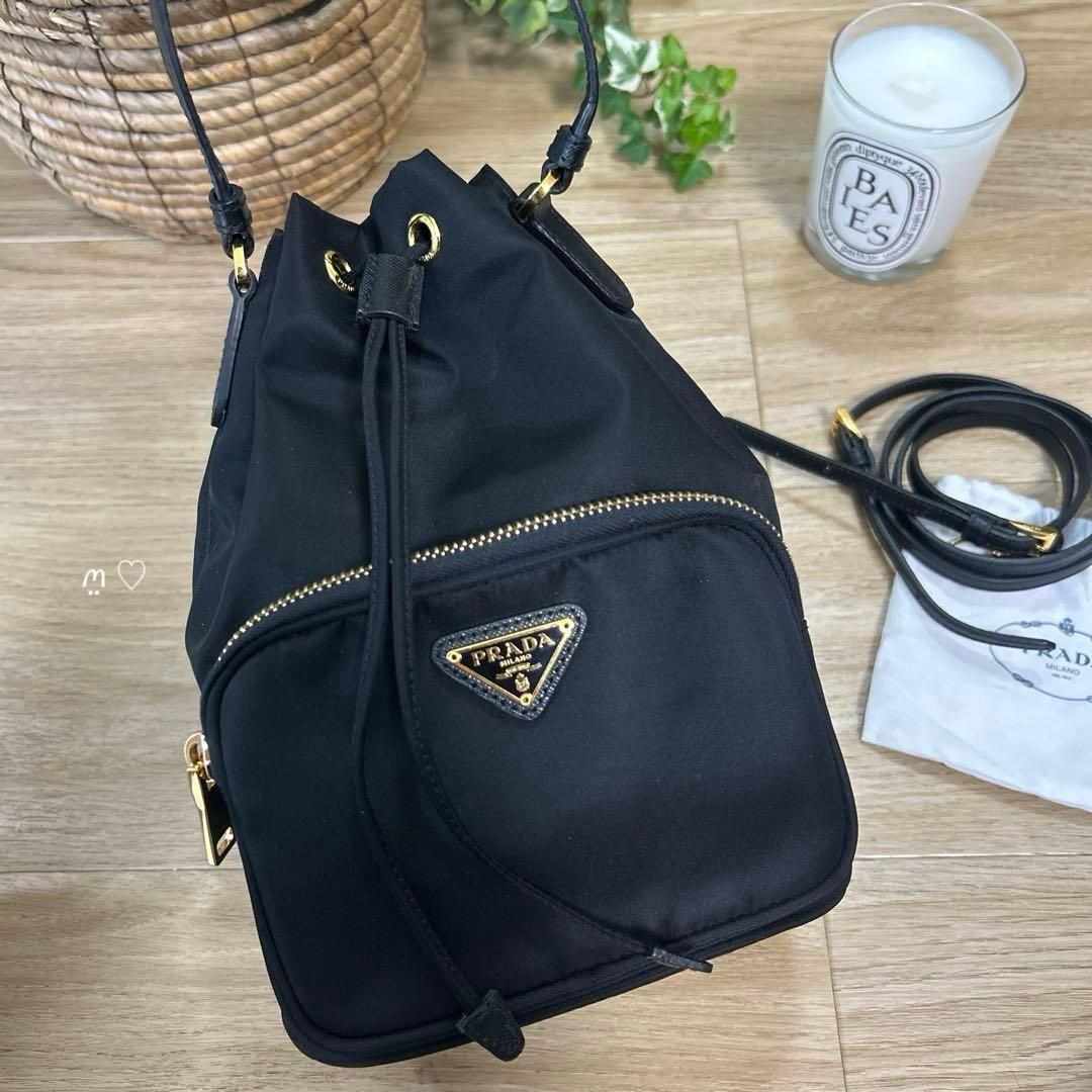 PRADAプラダ　デュエットRe-Nylonバケットバッグ　1BH038　現行品