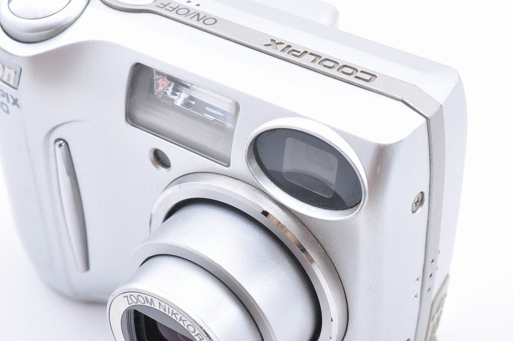 2ヶ月保証付き】Nikon COOLPIX E5600 シルバー レトロデジカメ