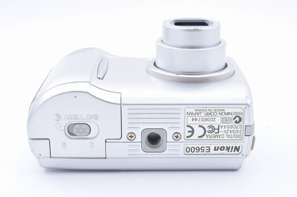 2ヶ月保証付き】Nikon COOLPIX E5600 シルバー レトロデジカメ