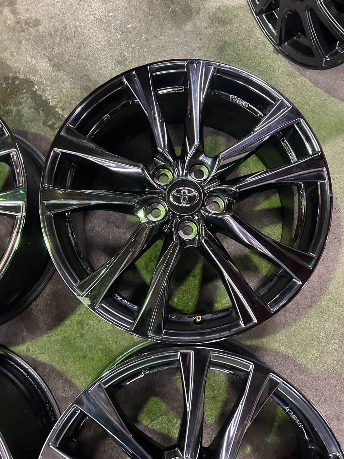 トヨタ プリウスα G's 純正 18インチ アルミホイール 4本 18×7.5J +42