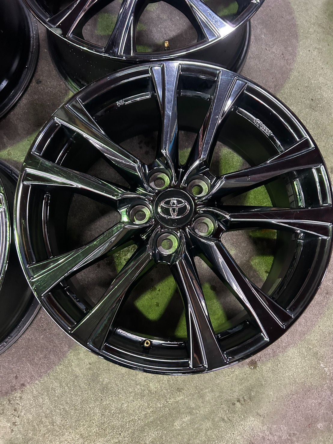 トヨタ プリウスα G's 純正 18インチ アルミホイール 4本 18×7.5J +42