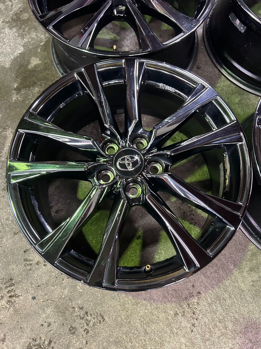 トヨタ プリウスα G's 純正 18インチ アルミホイール 4本 18×7.5J +42
