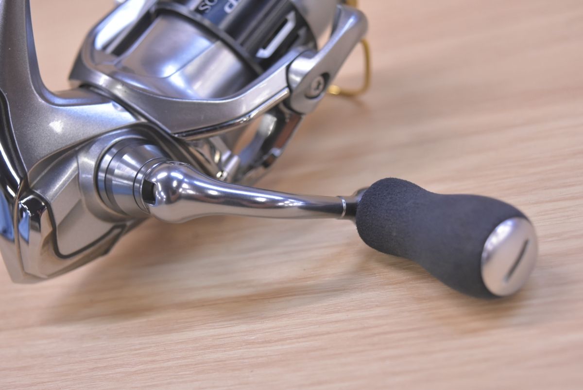 シマノ 15 ツインパワー C2000S SHIMANO TWINPOWER スピニングリール