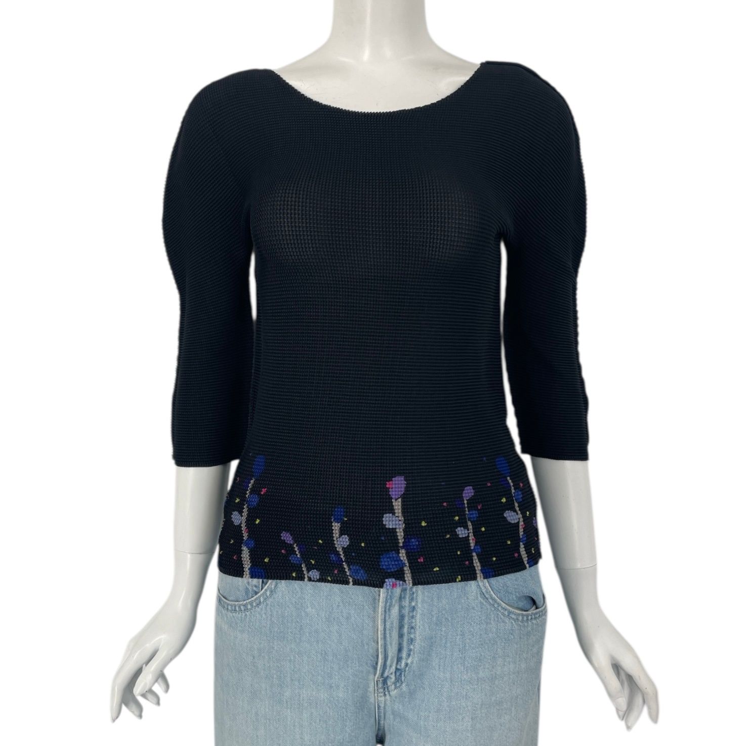 極美品 ME ISSEY MIYAKE ミーイッセイミヤケ カットソー 花柄 ブラック