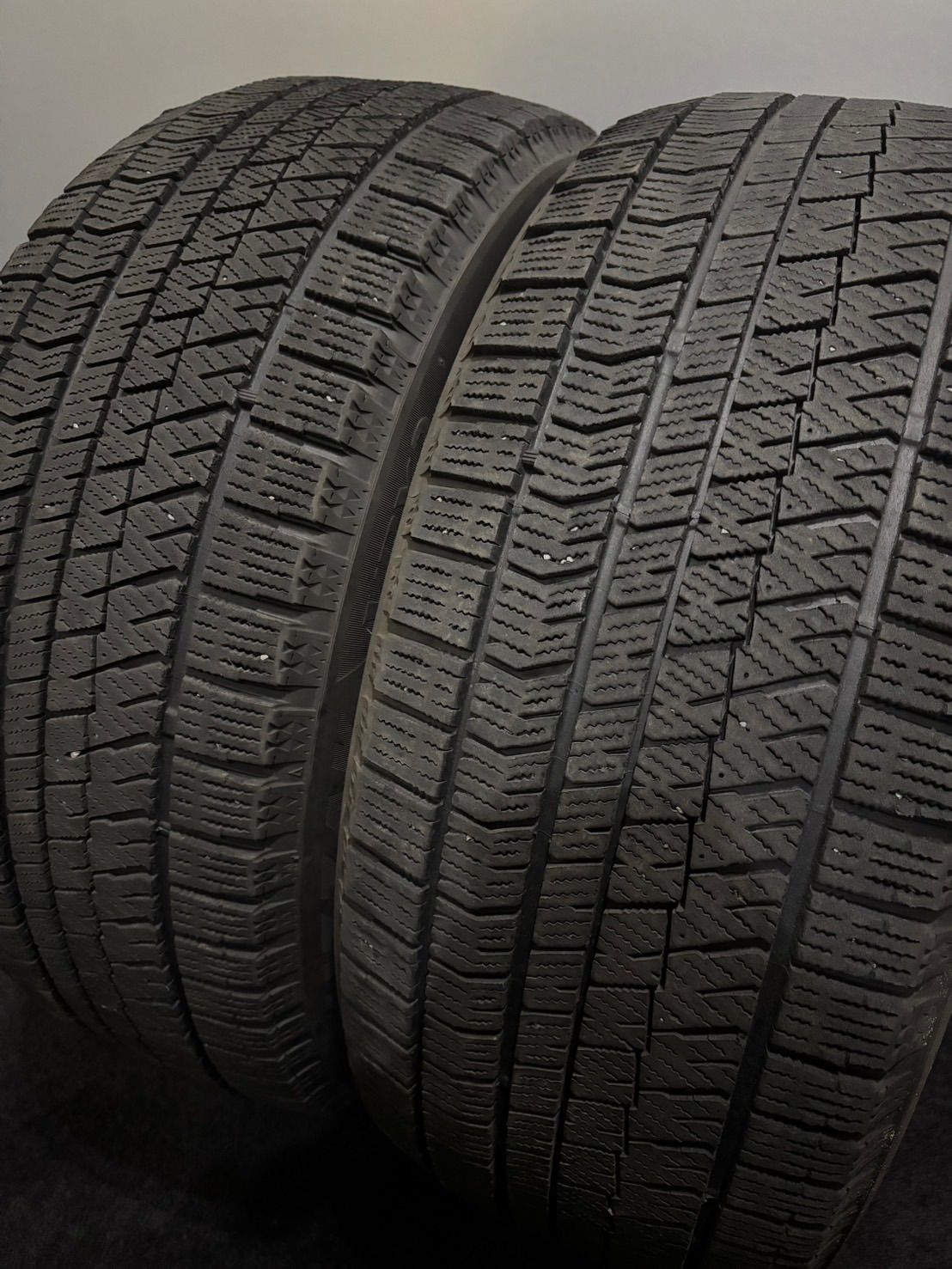 ★225/50R17 BRIDGESTONE/VRX2 22年製 スタッドレス 2本 ブリヂストン ブリザック アウディ A4 A5 (2-M497)