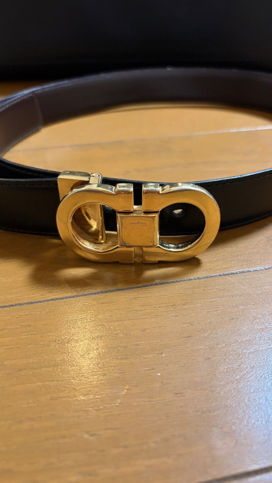 Salvatore Ferragamo ガンチーニ レザーベルト ブラック ゴールドバックル イタリア製