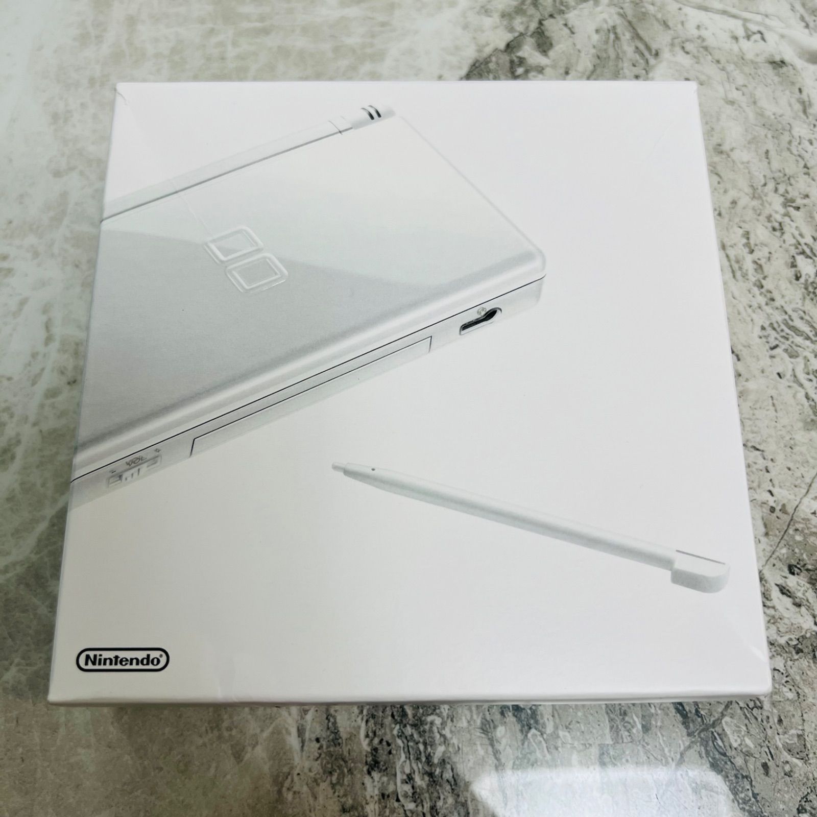 【極美品】Nintendo DS Lite クリスタルホワイト