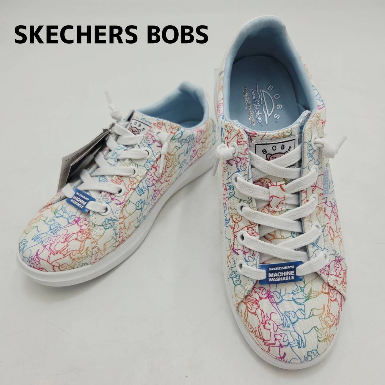 新品タグ付き　SKECHERS　スケッチャーズ　スニーカー　BOBS D'VINE-DOGGY DAYCARE/ボブス ディーヴァイン ドギー デイケア　犬柄　23.5cm　ホワイト/白