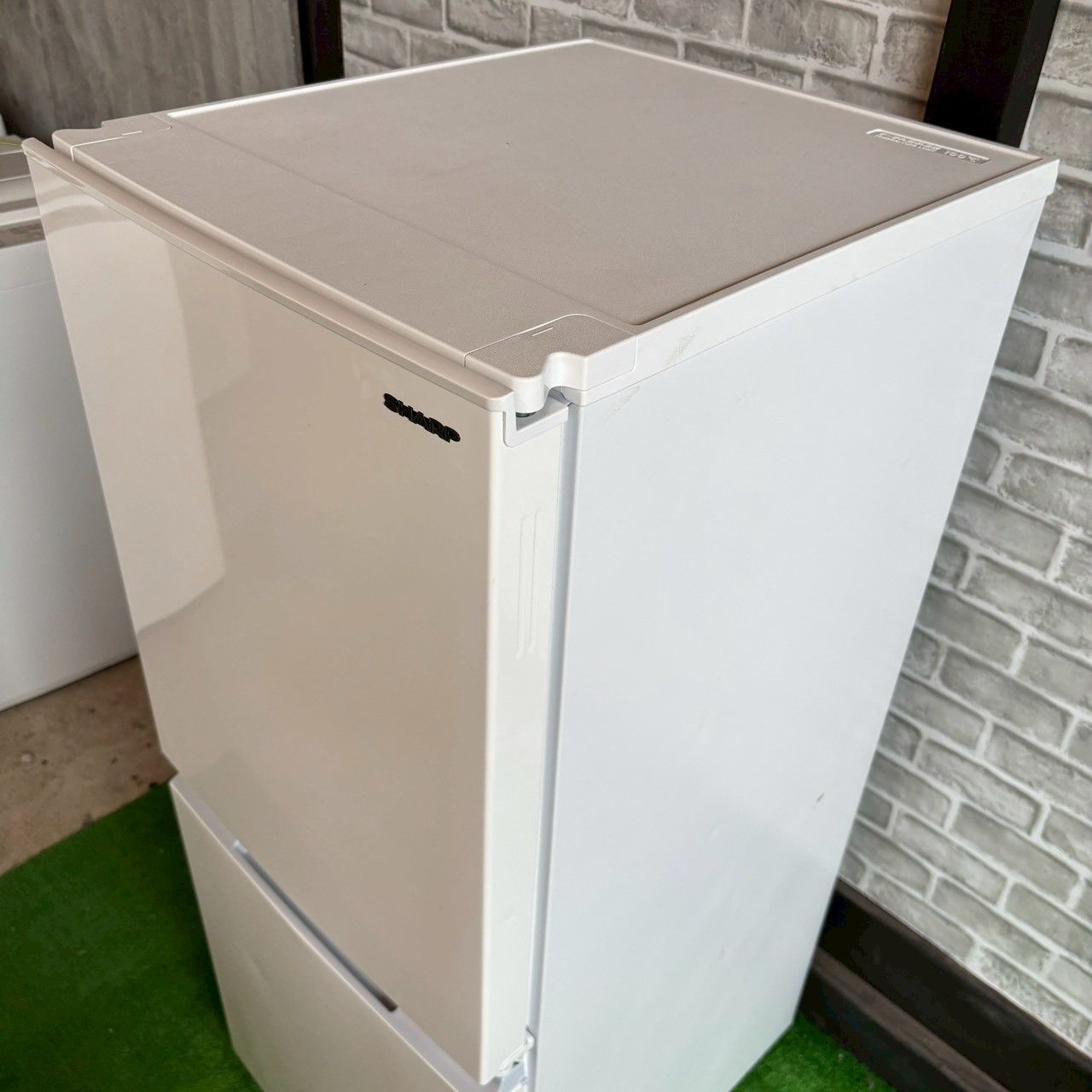 SHARP シャープ 冷蔵庫 2022年製 152L 両開き つけかえどっちもドア