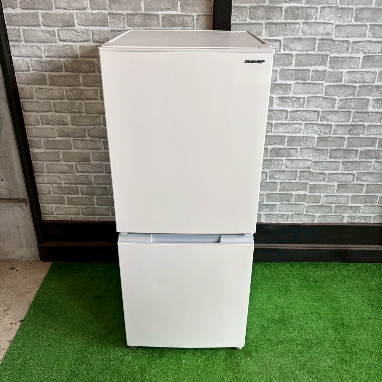 SHARP シャープ 冷蔵庫 2022年製 152L 両開き つけかえどっちもドア