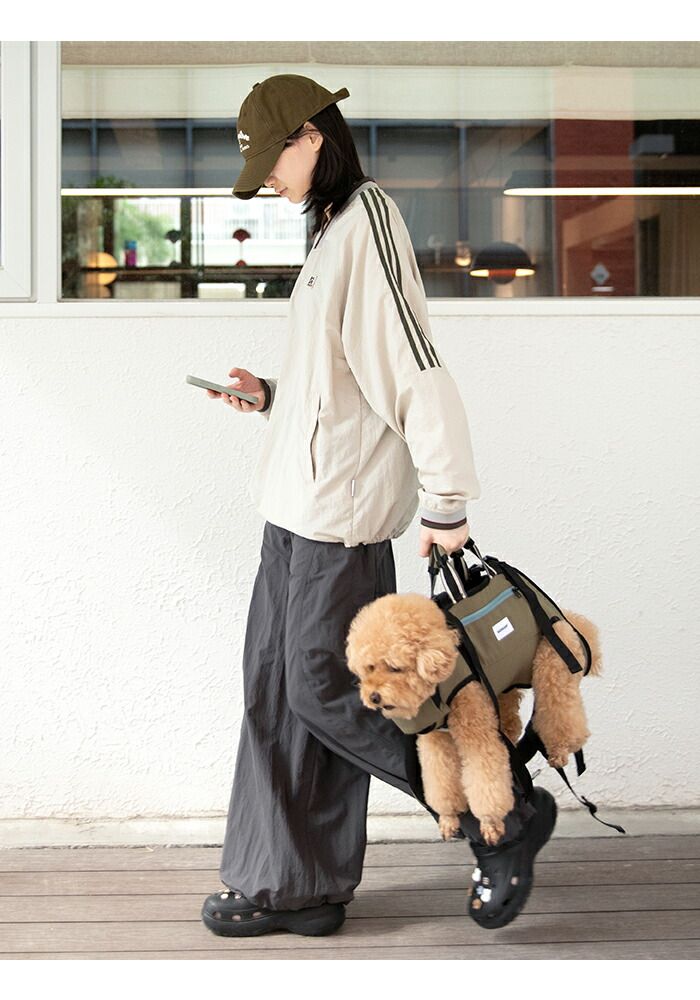 【3WAY】犬 キャリーバッグ リュック 抱っこ紐 おんぶ スリング ペットキャリー 中型犬 小型犬 柴犬 コーギー 猫 ハンズフリー 足出し 散歩 外出 通院 避難用 フルメタルバックル 安全 負担軽減 クッション HD030015 【3WAY】犬 キャリーバッグ リュック 抱っこ紐 おんぶ スリング ペットキャリー 中型犬 小型犬 柴犬 コーギー 猫 ハンズフリー 足出し 散歩 外出 通院 避難用 フルメタルバックル 安全 負担軽減 クッション HD030015