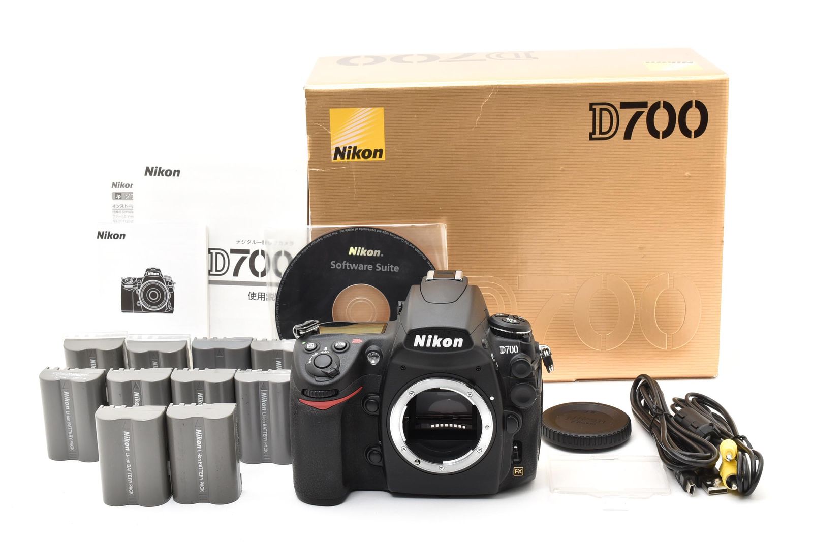 ニコン　Nikon Ｄ700 ボディ 元箱 【動作確認済】 #9459 F.June.0726