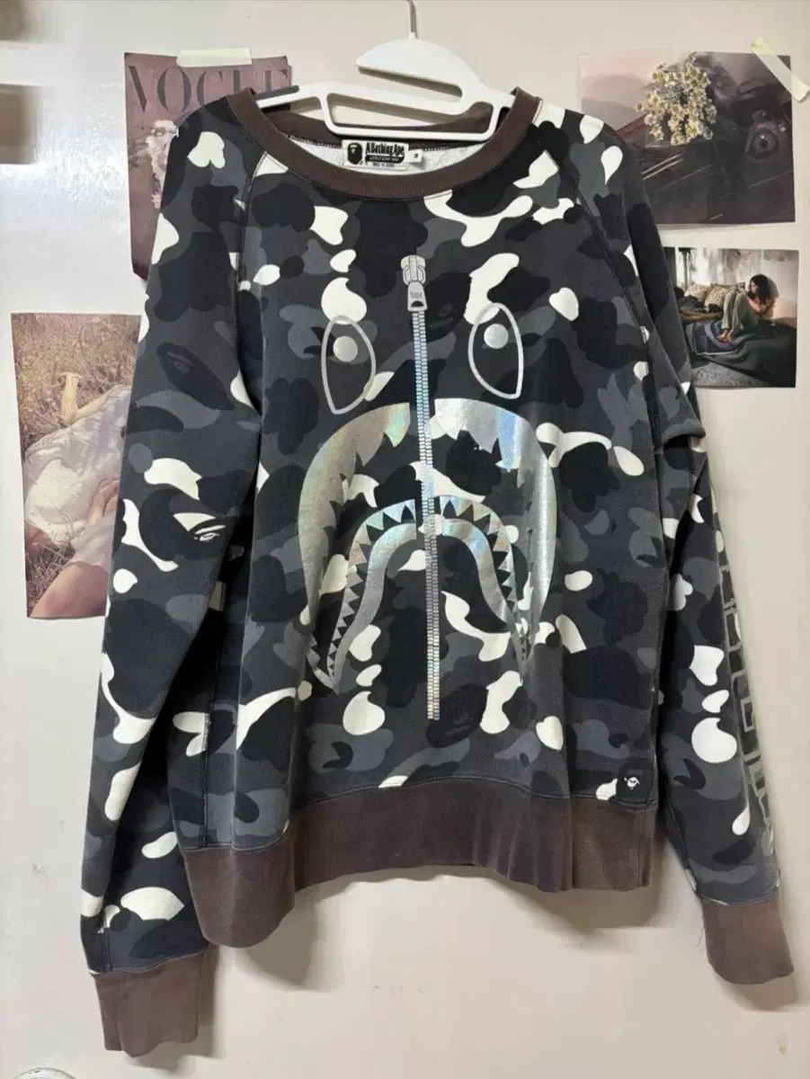 A BATHING APE シャーク スウェット ロングスリーブ