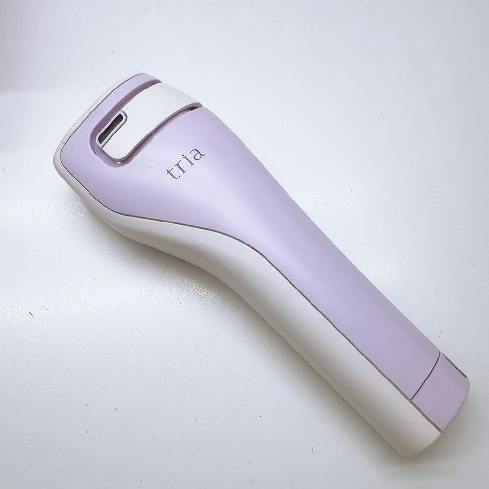 ほぼ未使用品⭐️付属品完備 トリア スキン エイジングケア レーザー Tria ほぼ未使用＊付属品完備》 トリア スキン エイジングケア レーザー