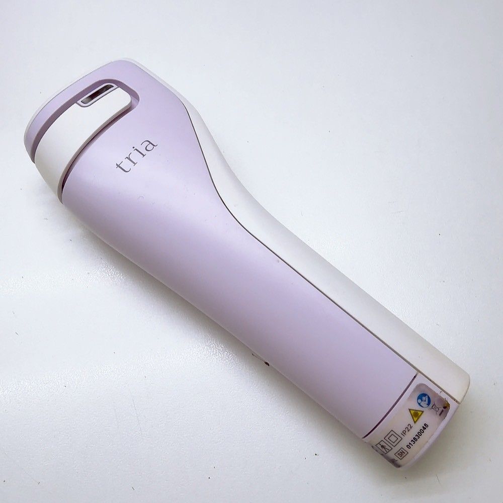 ほぼ未使用＊付属品完備》 トリア スキン エイジングケア レーザー