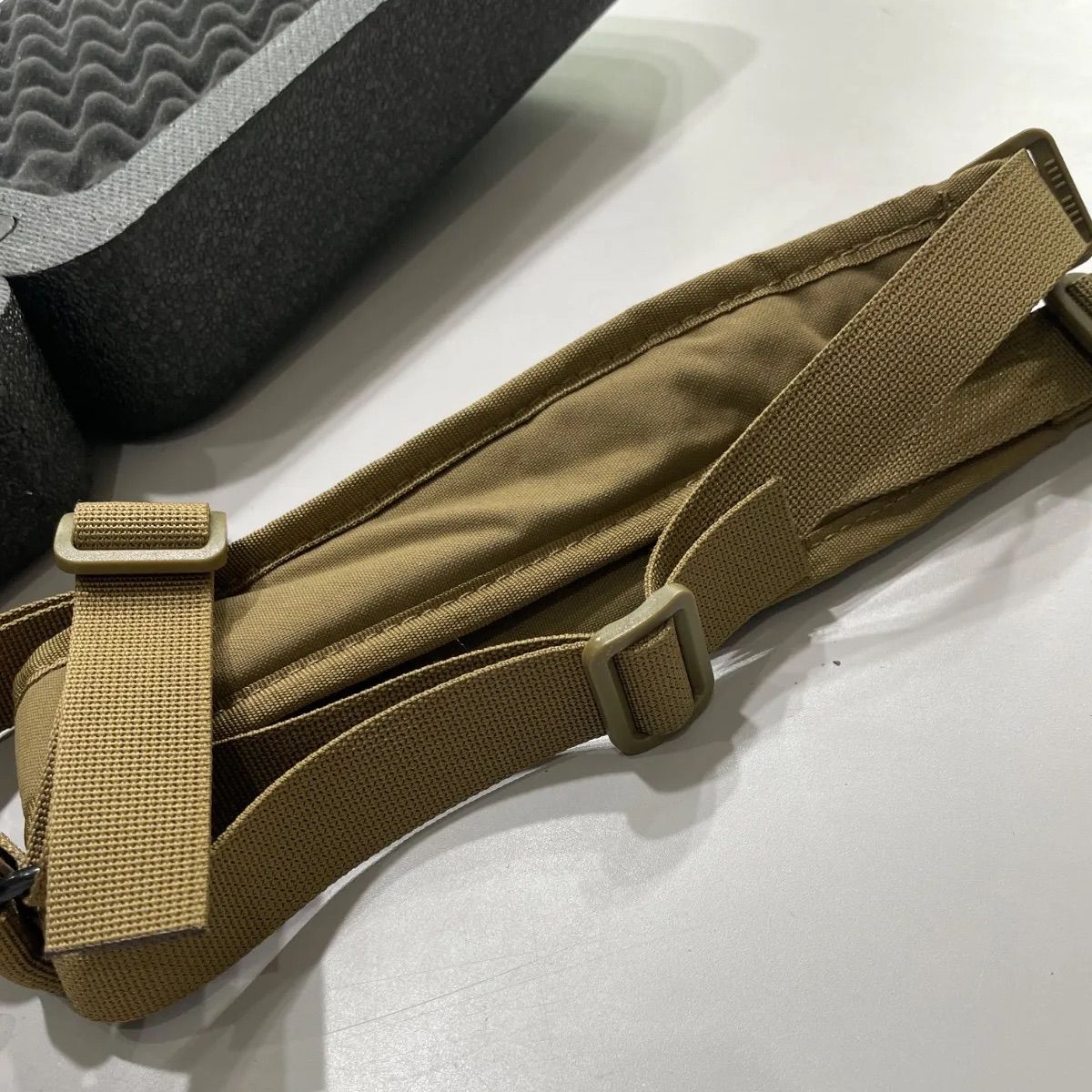 ダブルイーグル　エアーソフト　AEGのケース　電動ガン　トイガン　美品　HONEY BADGER PORTSMOUTH　NH AA0099 PROBLEMS サバイバルゲーム　サバゲー　まとめ売り　まとめセット　ケース付き！マニタリー　レア！入手困難！