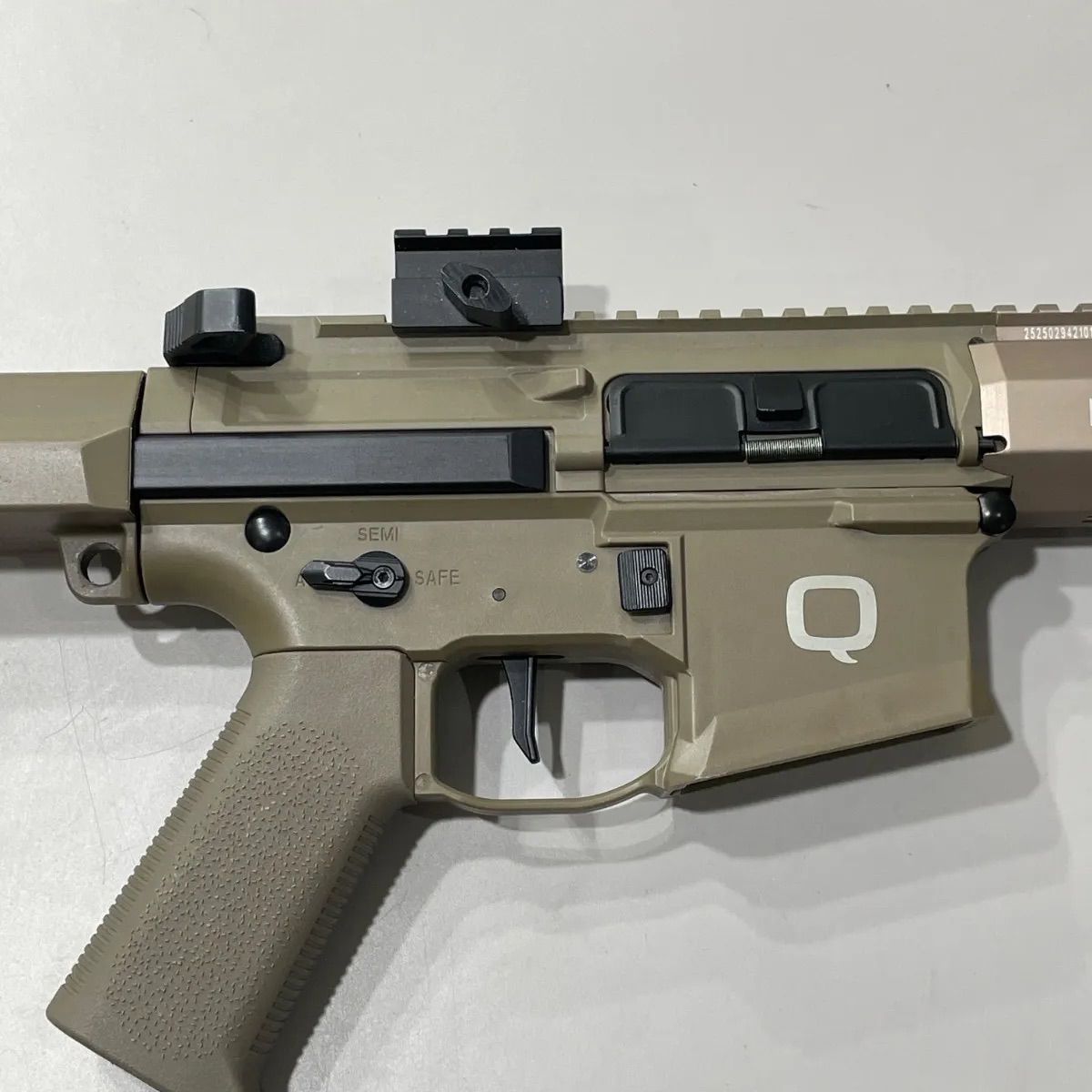 ダブルイーグル　エアーソフト　AEGのケース　電動ガン　トイガン　美品　HONEY BADGER PORTSMOUTH　NH AA0099 PROBLEMS サバイバルゲーム　サバゲー　まとめ売り　まとめセット　ケース付き！マニタリー　レア！入手困難！
