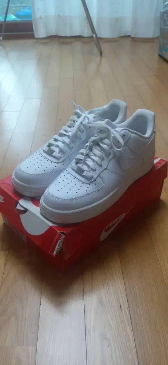 未使用正規品 NIKE エアフォース1 ロー 白 (280)