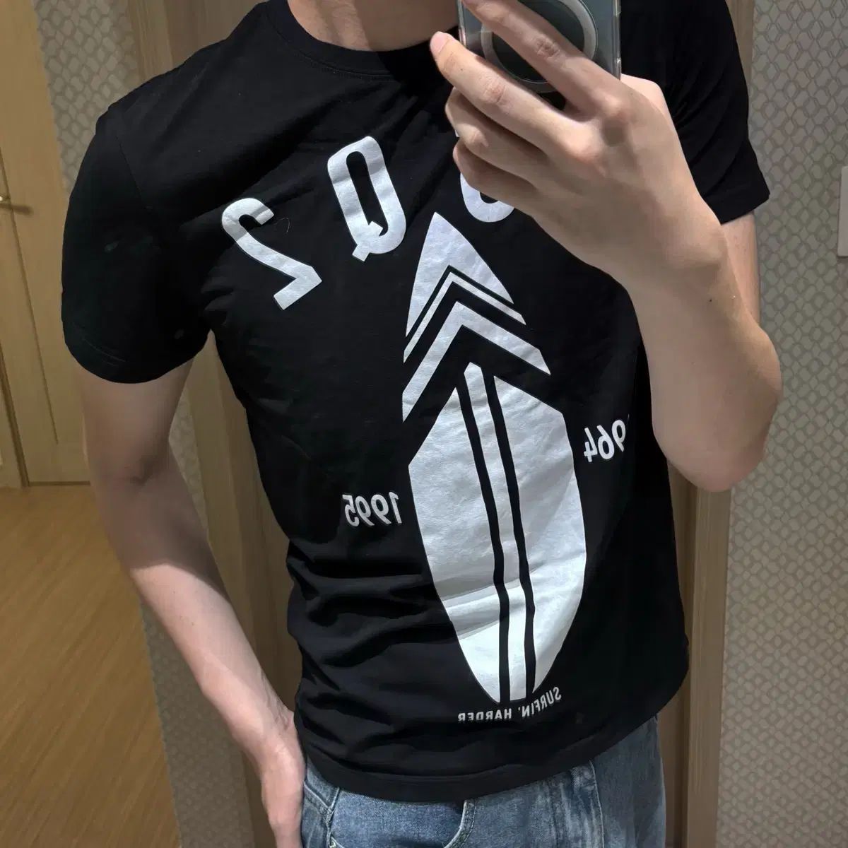 M DSQUARED2 DSQ2 サーフィンボード グラフィック ブラック 半袖 Tシャツ