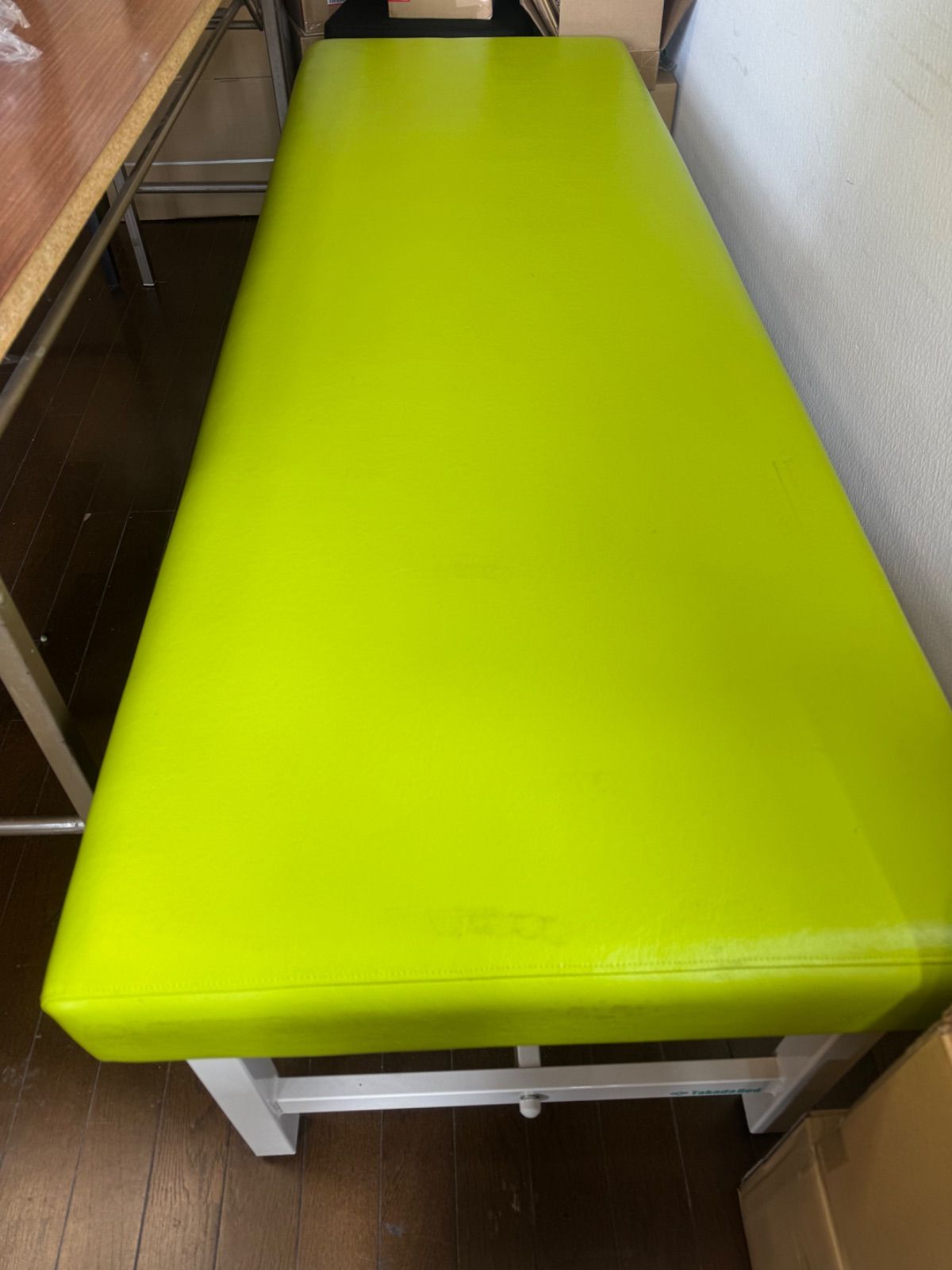 タカダマッサージベッド