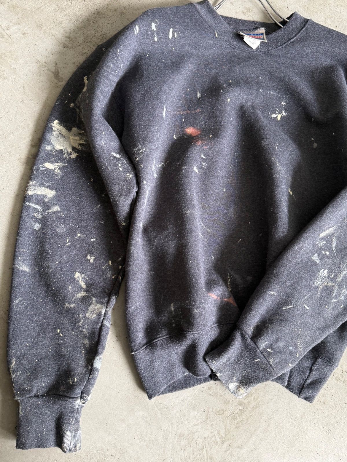 Hanes 90s Paint Sweatshirt