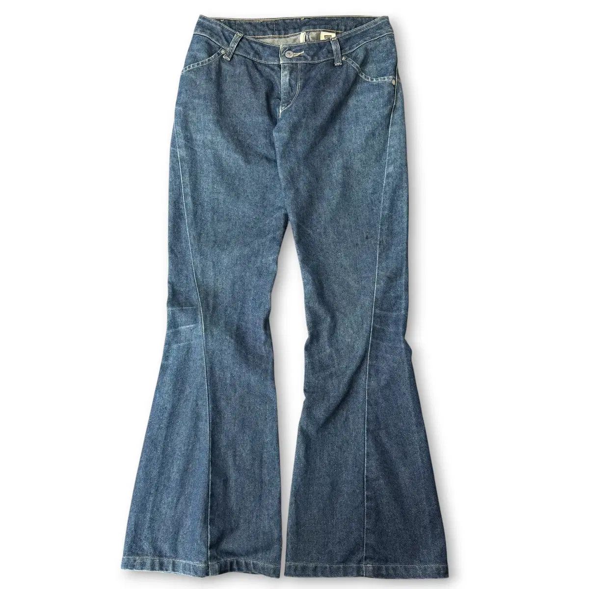 (28) リーバイス エンジニアード 生デニム ブーツカット 9,962円