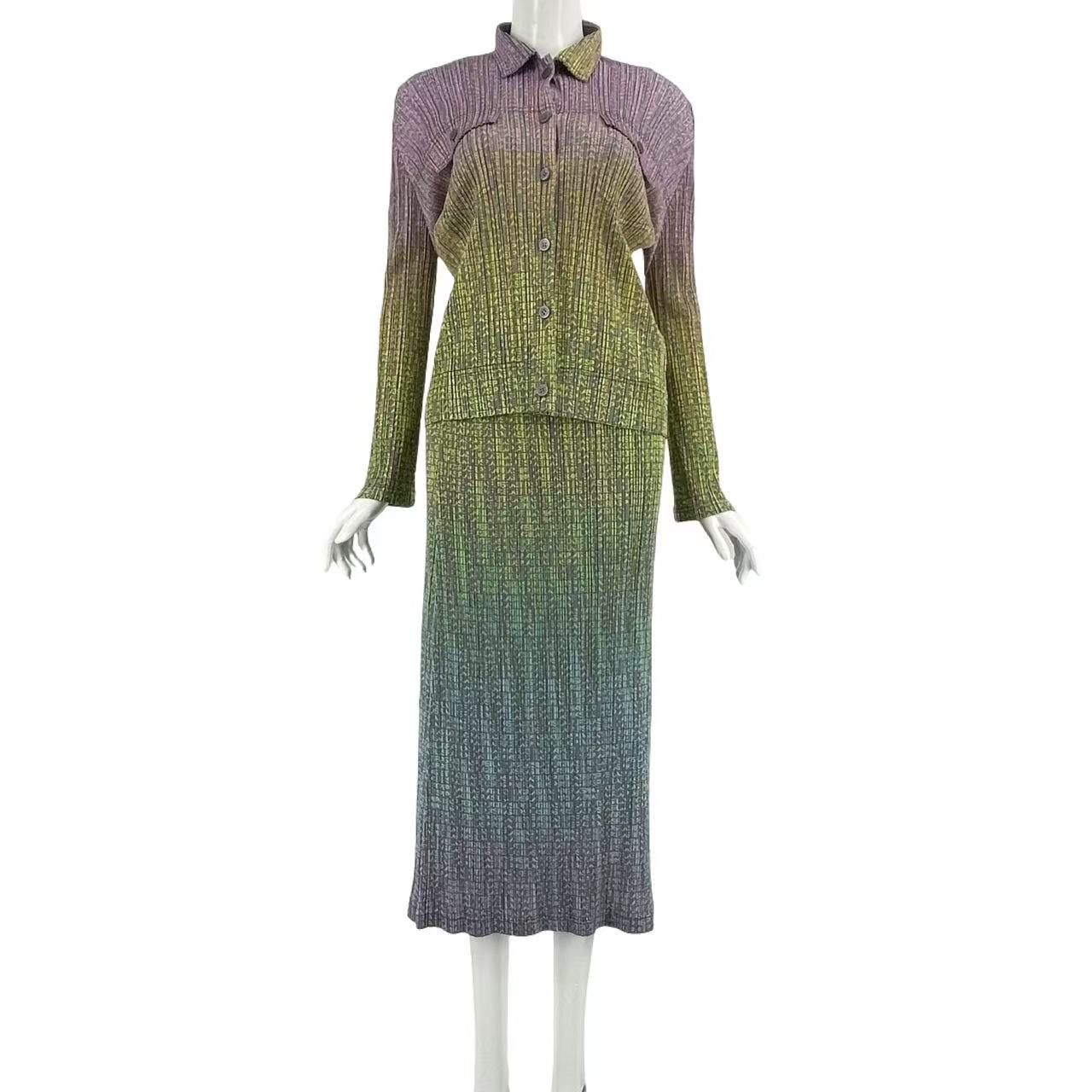 新品同様 PLEATS PLEASE ISSEY MIYAKE プリーツプリーズ イッセイミヤケ PP61-JD623 セットアップ ジャケット スカート 文字柄 変形 マルチカラー
