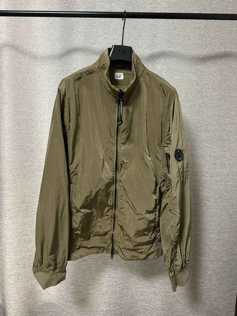 C.P. COMPANY シーピーカンパニー クロム ナイロン ジップアップ ジャケット (52)
