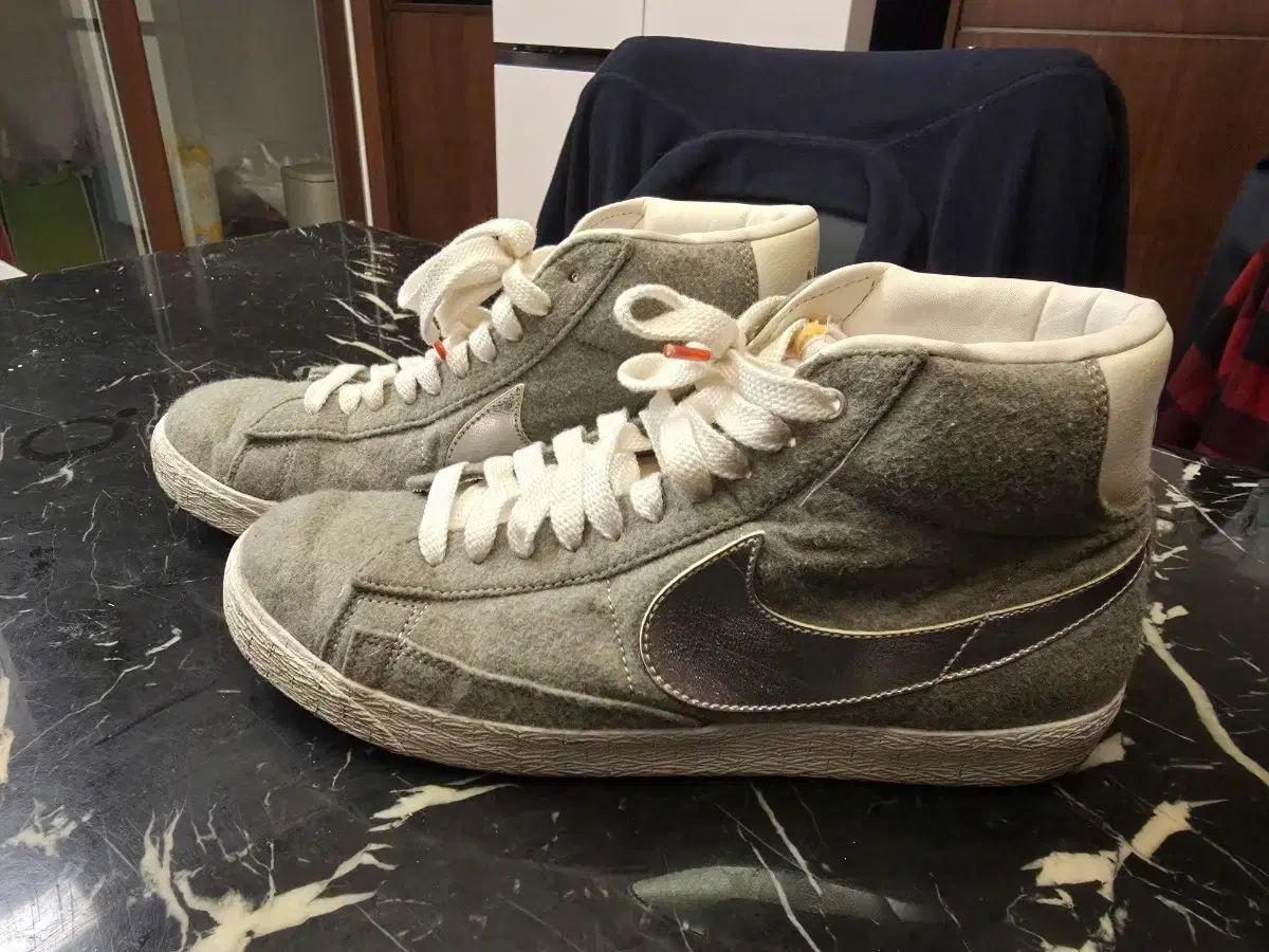 NIKE × BEAMS コラボ ブレーザー ミッド グレー シルバー (*中古) 出品
