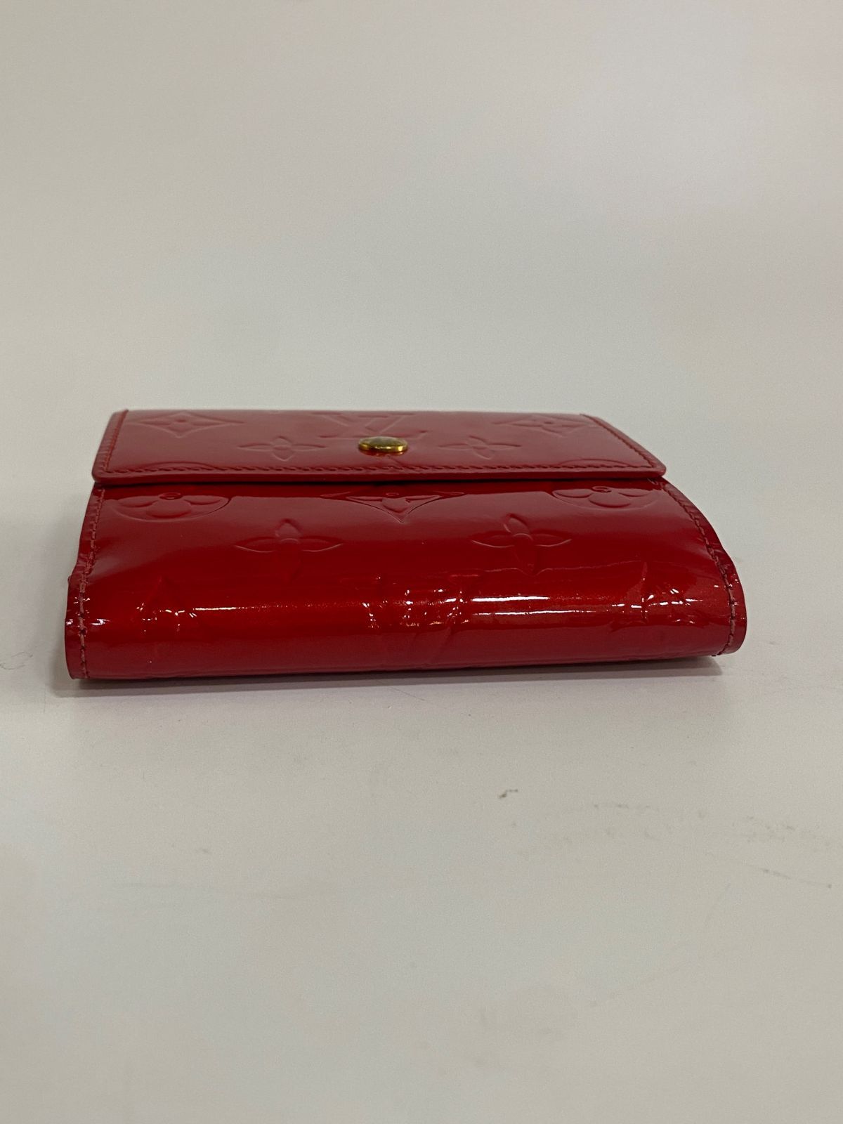 ルイ・ヴィトン ヴェルニ 二つ折り財布(2002年頃製造) レッド パテントレザー Bランク ルイ・ヴィトン ヴェルニ 二つ折り財布(2002年頃製造) レッド パテントレザー Bランク