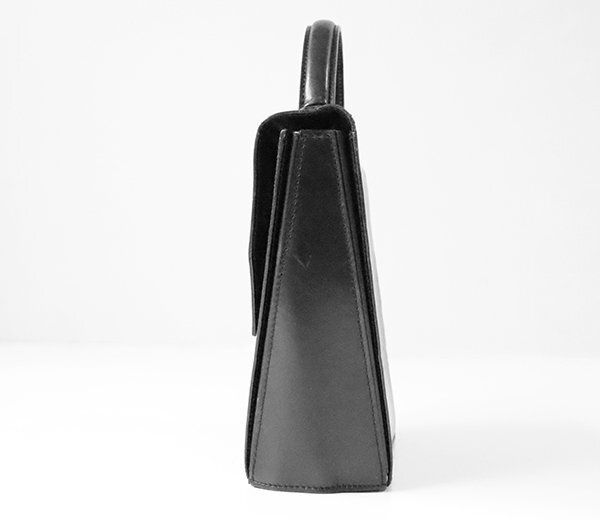 ☆オールド セリーヌ ◆ ゴールド金具 台形 ハンドバッグ 黒 レザー フォーマル ニノバッグ ヴィンテージ CELINE ◆GG51 ☆オールド セリーヌ ◆ ゴールド金具 台形 ハンドバッグ 黒 レザー フォーマル ニノバッグ ヴィンテージ CELINE ◆GG51