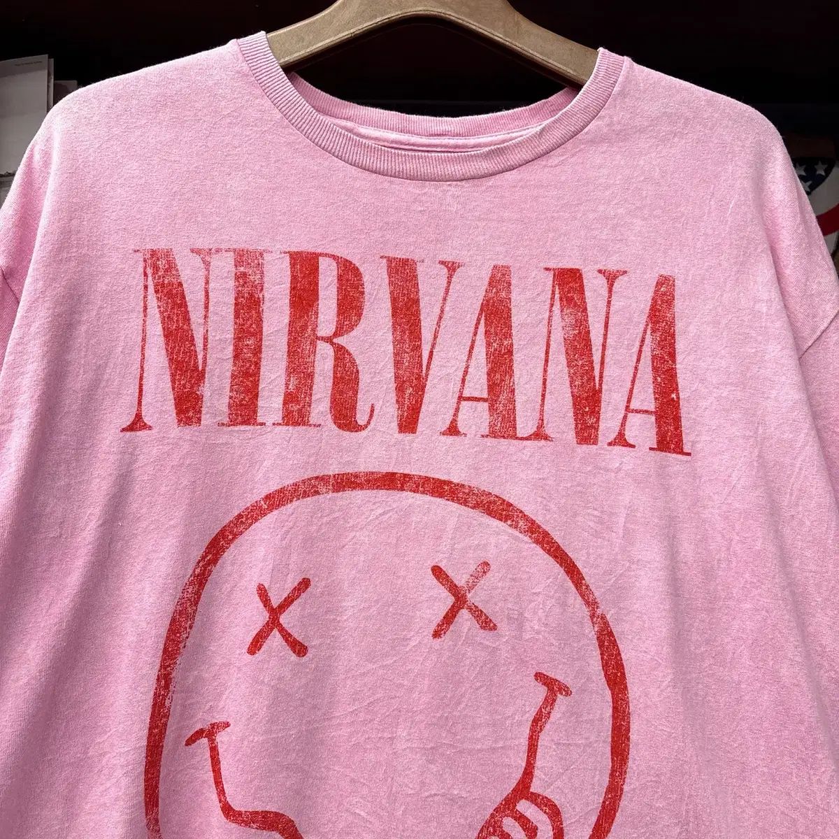 NIRVANA(ニルヴァーナ) オフィシャル マーチャンダイズ BIG スマイル ウォッシュド プリンティング Tシャツ N1524