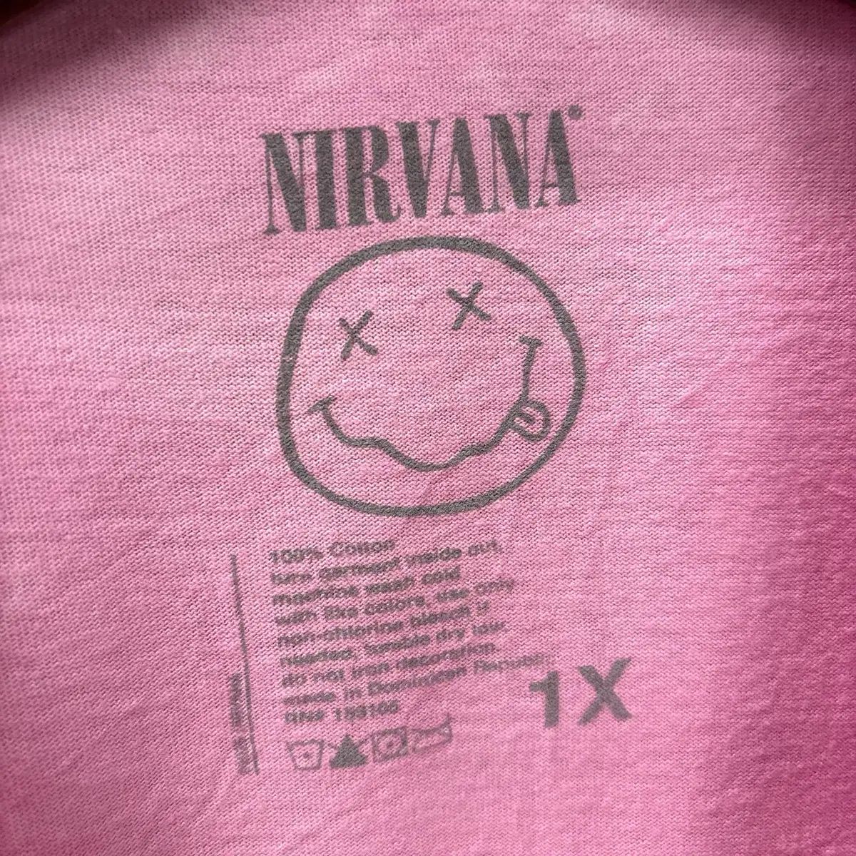 NIRVANA(ニルヴァーナ) オフィシャル マーチャンダイズ BIG スマイル ウォッシュド プリンティング Tシャツ N1524