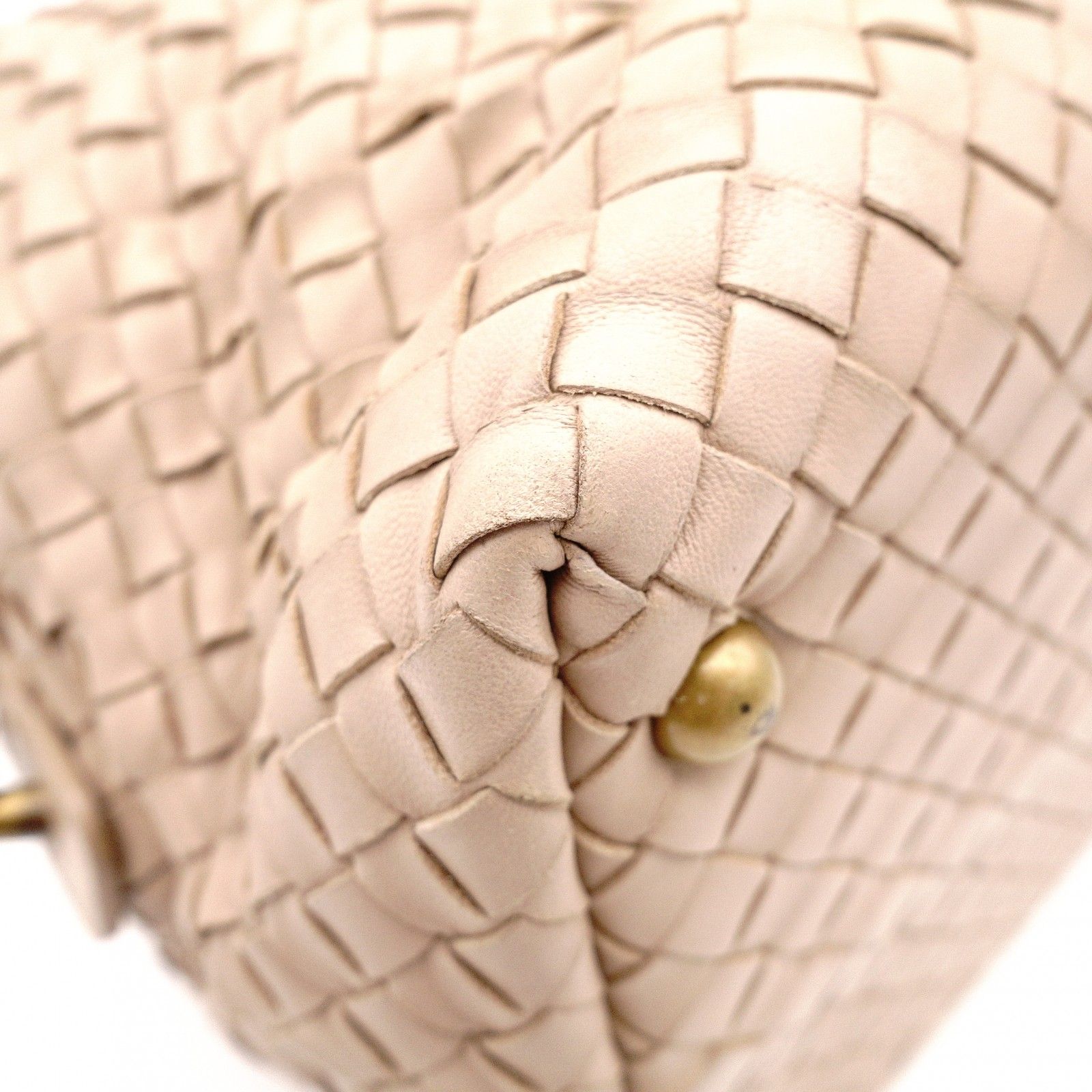BOTTEGAVENETA ボッテガヴェネタ イントレチャート ハンドバッグ レザー ベージュ BOTTEGAVENETA ボッテガヴェネタ イントレチャート ハンドバッグ レザー ベージュ