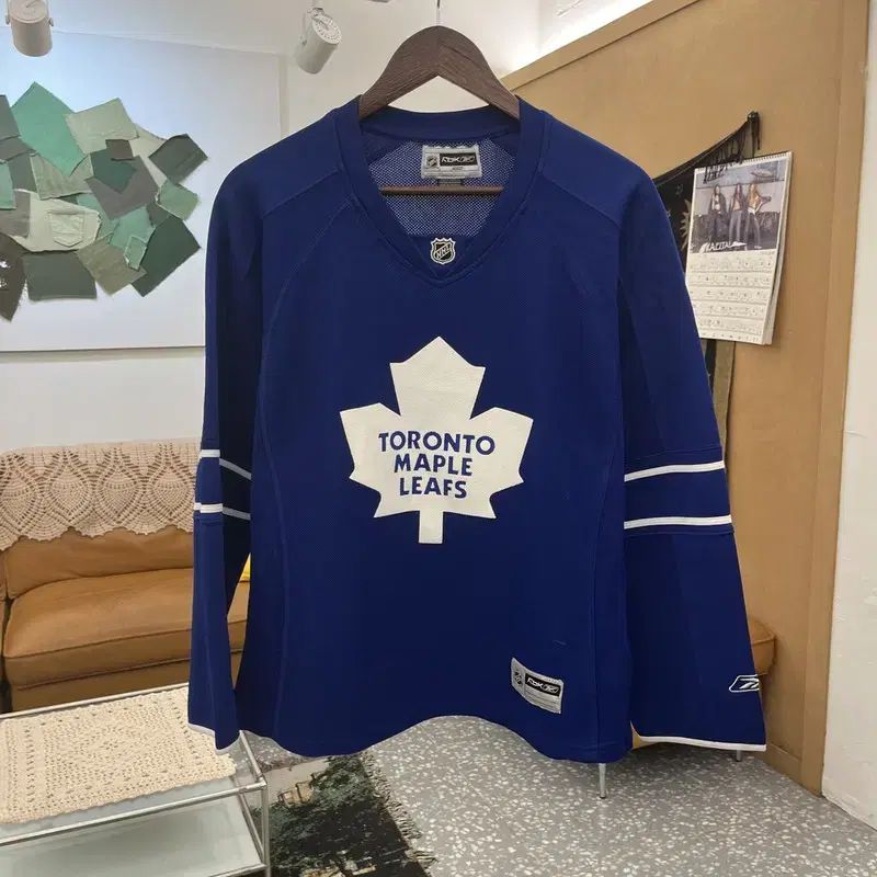 Reebok リーボック NHL トロント メイプル メイプルリーフス ホッケー ジャージ ロングスリーブ L C12096