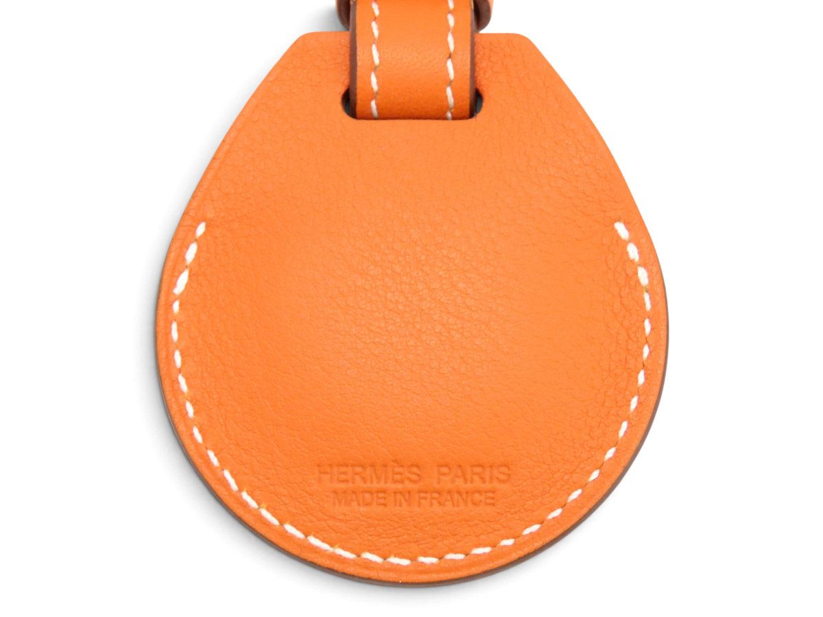 新品同様】エルメス HERMES アップル Apple エアタグ AirTag