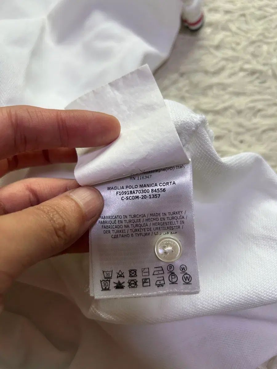 百貨店購入品 ほぼ新品 MONCLER モンクレール 半袖 カラーTシャツ 白 L