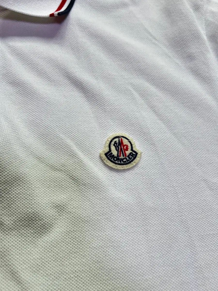 百貨店購入品 ほぼ新品 MONCLER モンクレール 半袖 カラーTシャツ 白 L