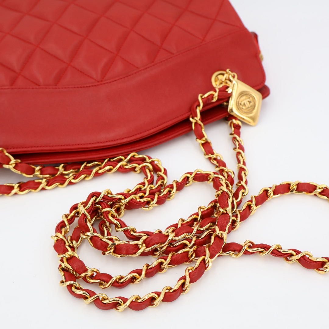 シャネル CHANEL ラムスキンマトラッセチェーントート シャネル CHANEL ラムスキンマトラッセチェーントート